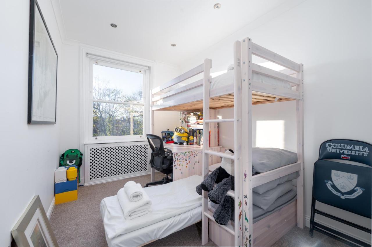 Bright Belgravia By Underthedoormat Londra